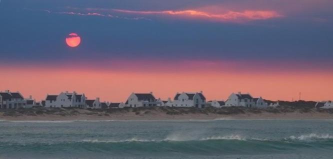 סטראוסבאי Zuidste Huisie Fisherman'S Cottage מראה חיצוני תמונה